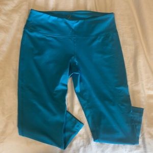 Zella workout Capri leggings